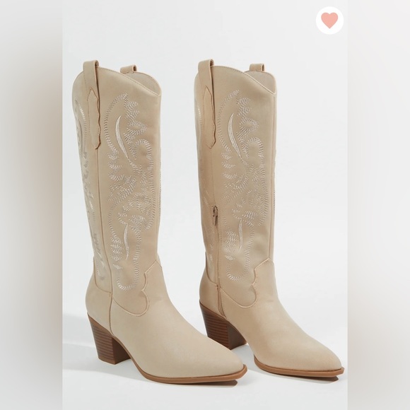 NWT Altar’d State Zaydi Western Boots Beige - Picture 3 of 5